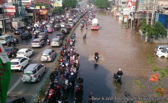 banjir janji ahok Deras Jakarta 2 Janji Banjir Bikin Langsung Hujan Jam Jokowi Ahok?