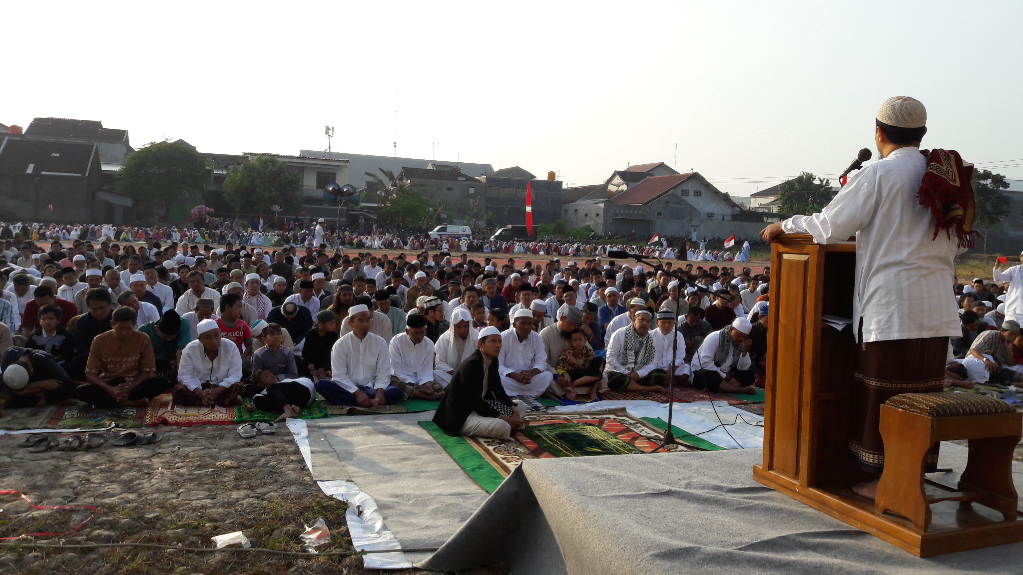Pengasuh Al Mukmin Ingatkan Kisah Nabi Ibrahim Di Khotbah Idul Adha