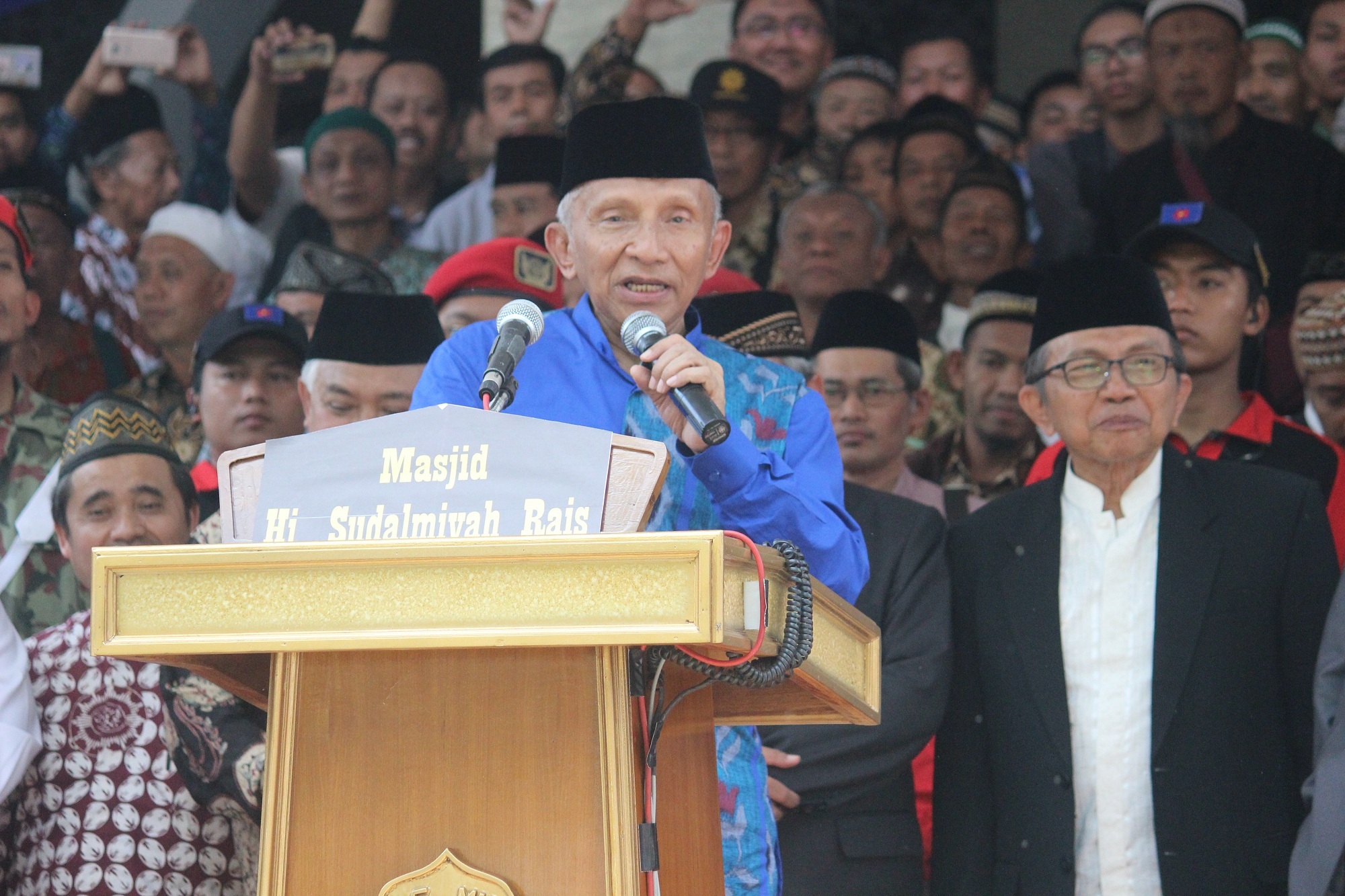 Ibunda Diabadikan Menjadi Nama Masjid Ini Kata Amin Rais Panjimas